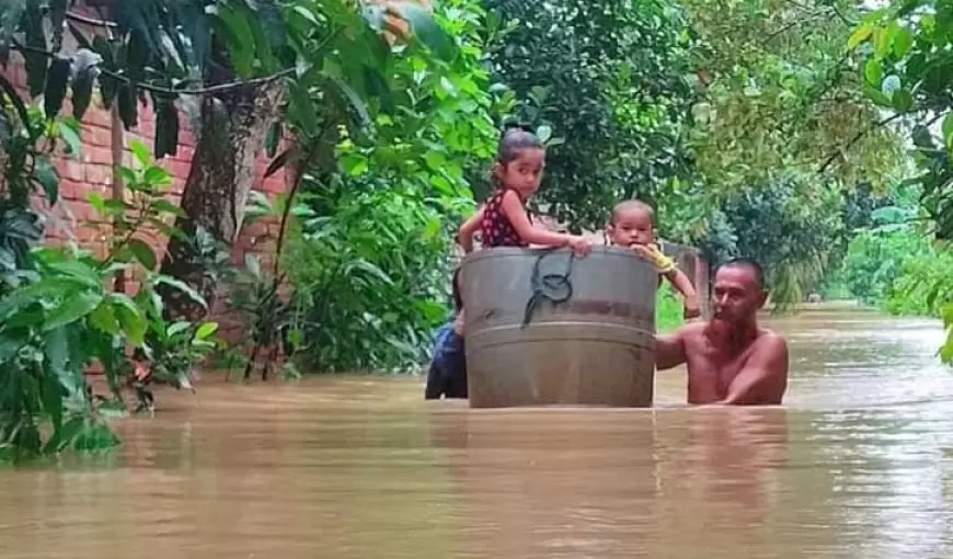 Flood hits 8 districts; 29 lakh affected, two dead