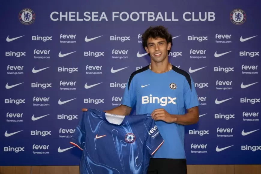 Chelsea sign Felix from Atletico on seven-year contract