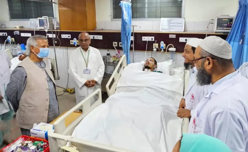 Dr Yunus visits victims of mass uprising at neuroscience hospital