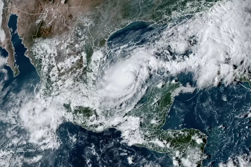 Hurricane Milton Strengthens to Cat. 3, Threatens Mexico, Florida