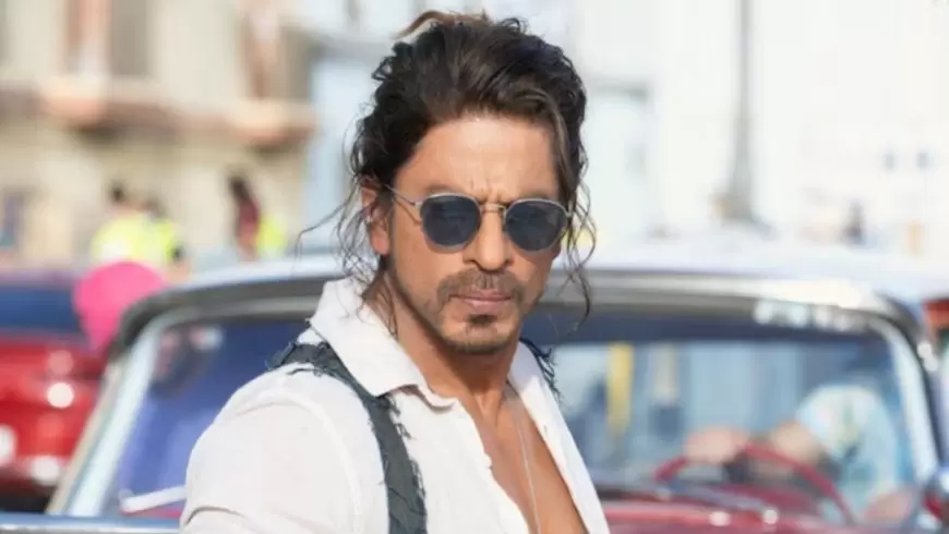 SRK Earns Spot Among Top 10 Most Handsome Men!