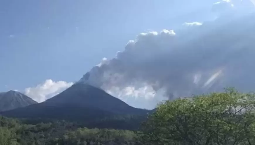 Flights to Bali resume following volcanic eruption